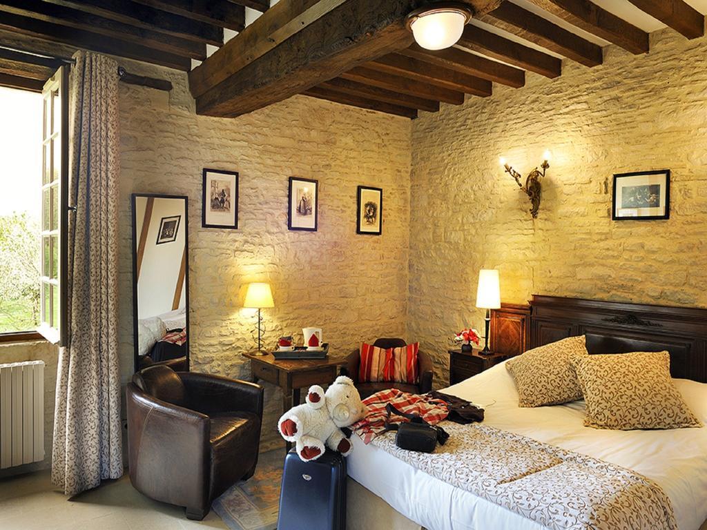 Le Manoir De Mathan A La Campagne 5 Mn D'arromanches Et 10 Mn De Bayeux Hotel 3*