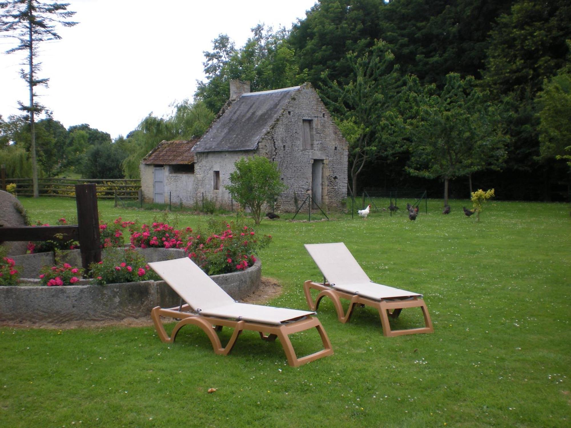 Le Manoir De Mathan A La Campagne 5 Mn D'arromanches Et 10 Mn De Bayeux 3*