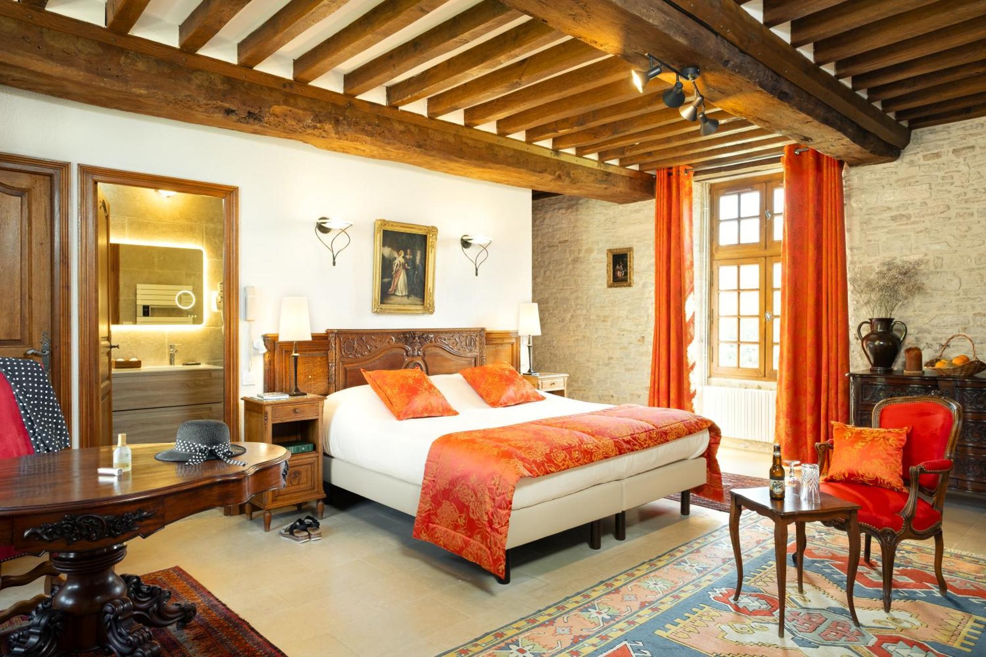 Le Manoir De Mathan A La Campagne 5 Mn D'arromanches Et 10 Mn De Bayeux Hotel Crépon
